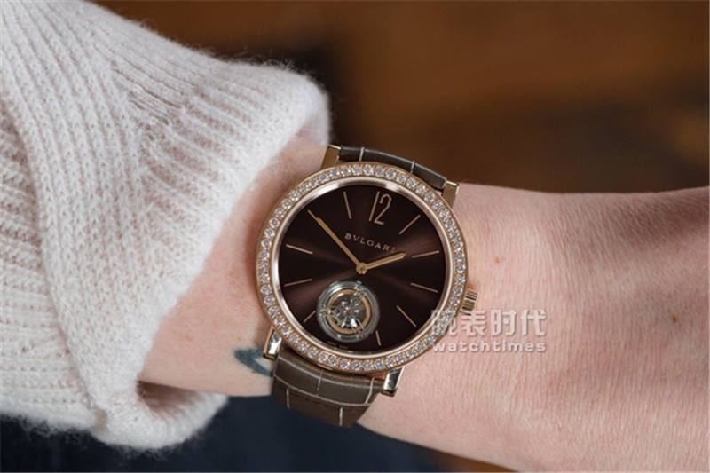 宝格丽的第一款超薄陀飞轮手表[手表时代信息
